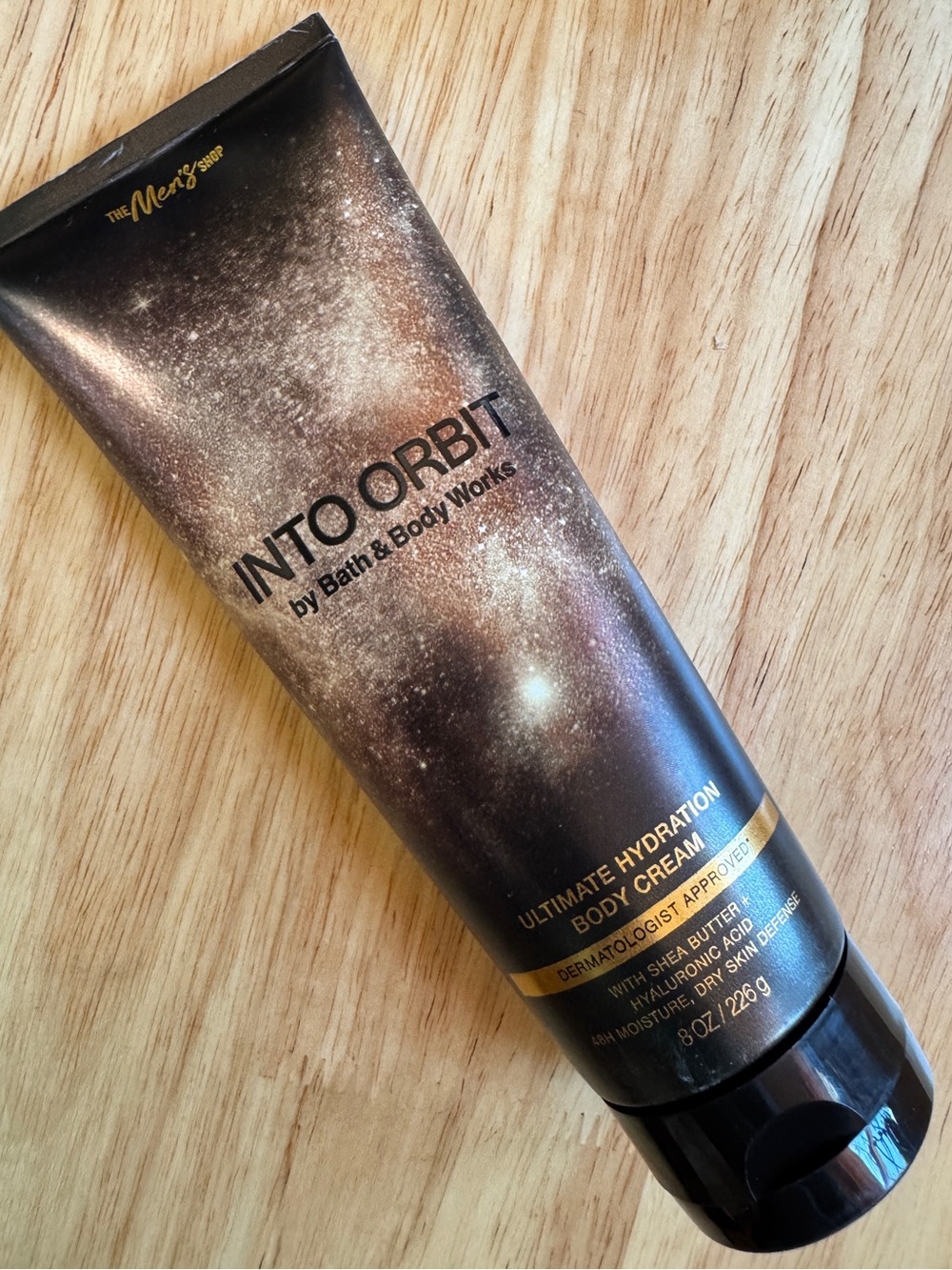 Bath & Body Works Into Orbit Body Cream in Black and Gold